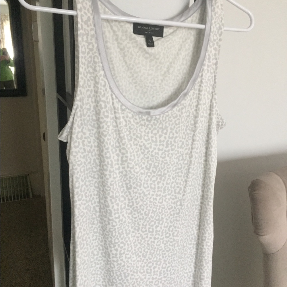 Blouses - Picture 3 of 4